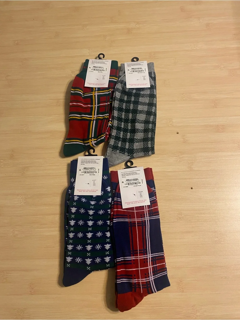 New Club Room Unisex Crew Socks 4 Pairs Holiday Plaid Multicolor One Size